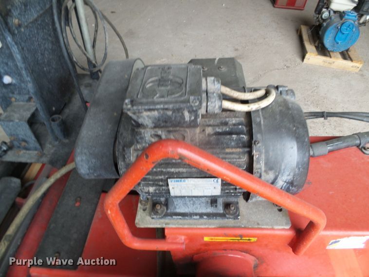 image for item GR9409 Corchi AG Super 52L tire machine