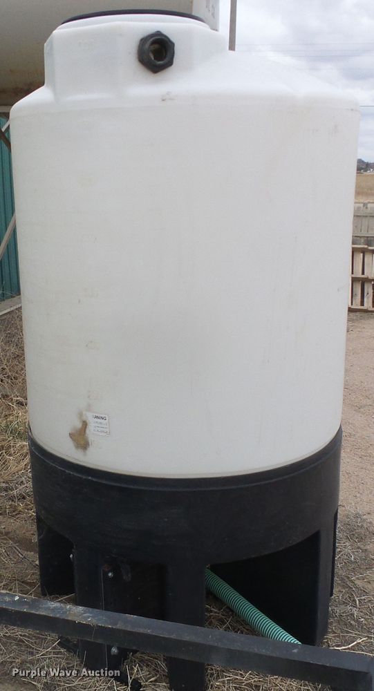 image for item GR9410 Poly tank