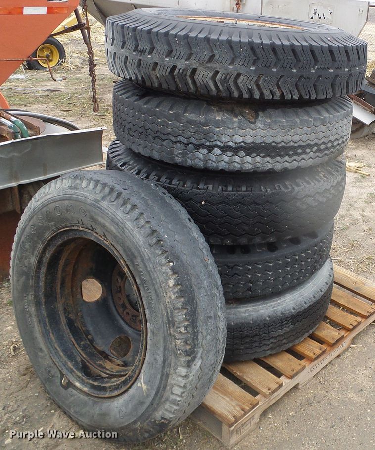 image for item GR9418 Tires