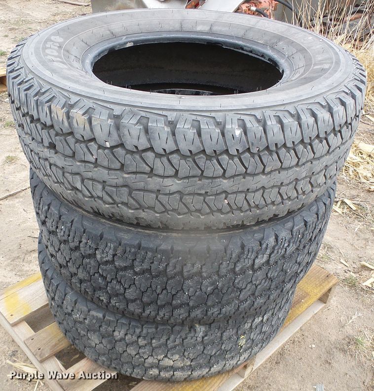 image for item GR9418 Tires