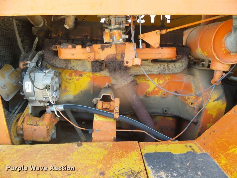 image for item GR9425 Hyster C530A  pneumatic roller