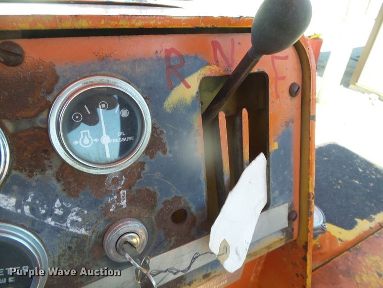 image for item GR9425 Hyster C530A  pneumatic roller