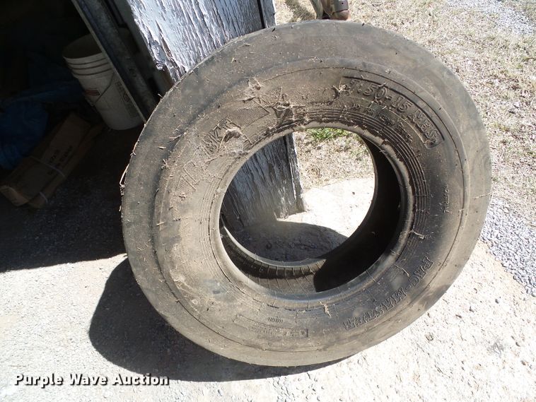 image for item GR9425 Hyster C530A  pneumatic roller