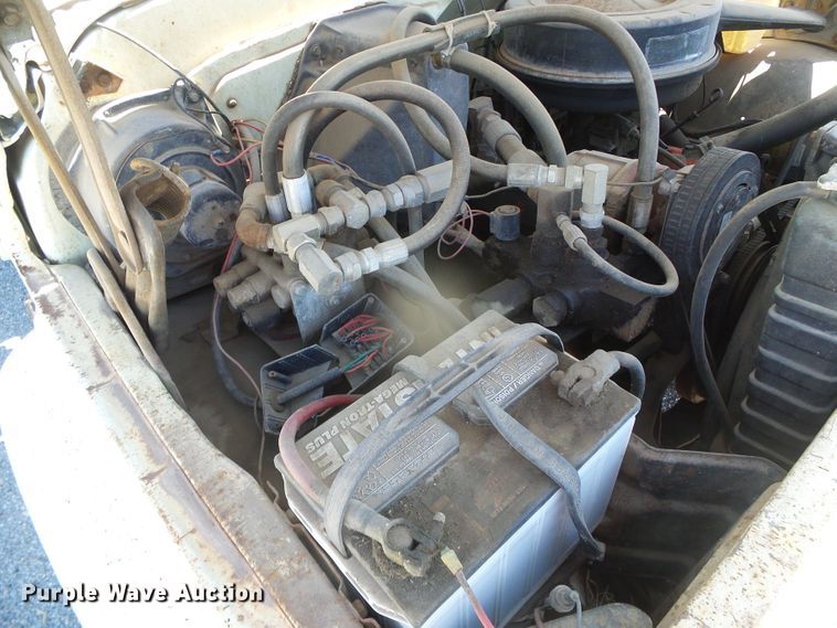 image for item GR9430 1970 GMC 5500  oil distributor truck