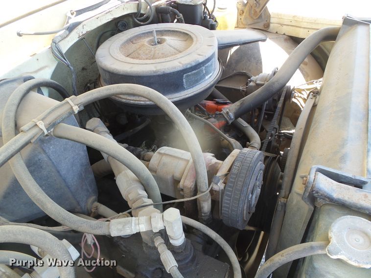 image for item GR9430 1970 GMC 5500  oil distributor truck