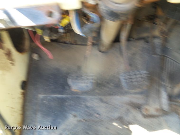 image for item GR9430 1970 GMC 5500  oil distributor truck