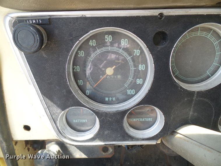 image for item GR9430 1970 GMC 5500  oil distributor truck