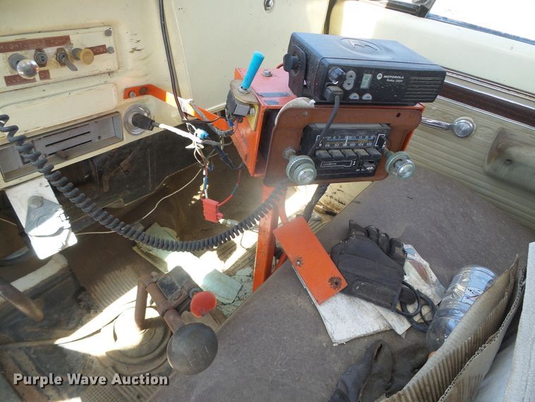 image for item GR9430 1970 GMC 5500  oil distributor truck