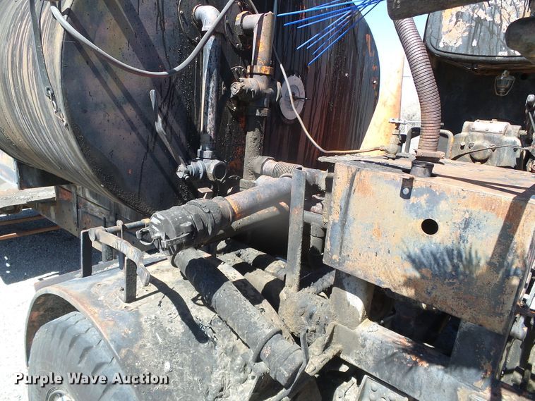 image for item GR9430 1970 GMC 5500  oil distributor truck