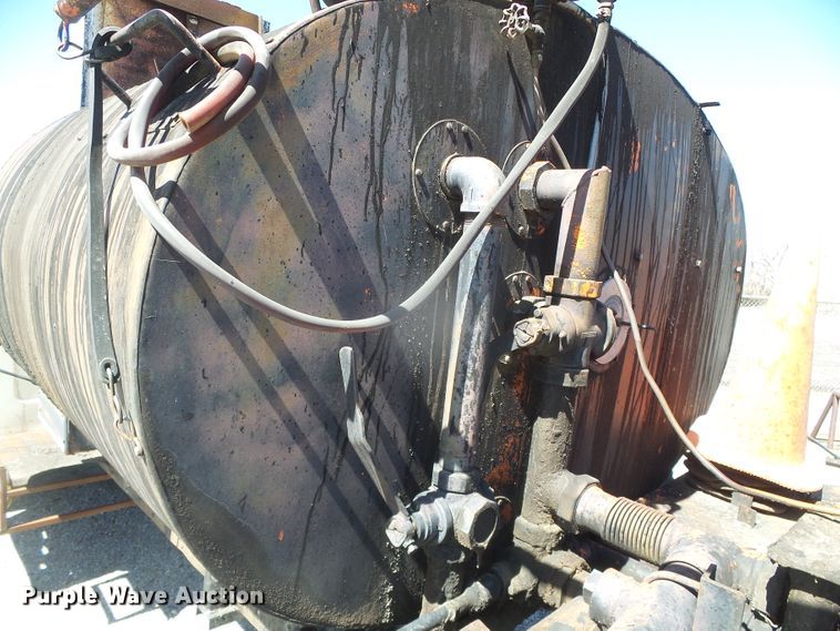 image for item GR9430 1970 GMC 5500  oil distributor truck