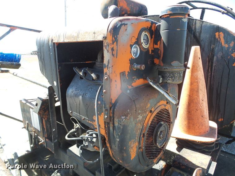 image for item GR9430 1970 GMC 5500  oil distributor truck