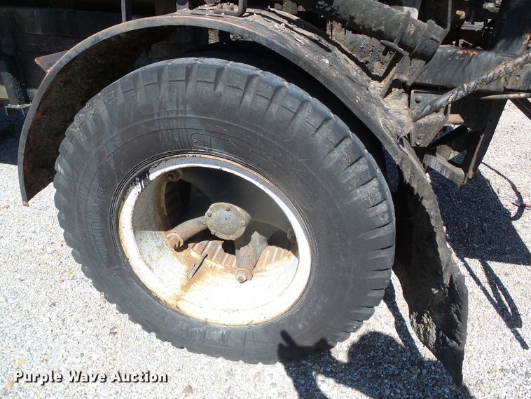 image for item GR9430 1970 GMC 5500  oil distributor truck