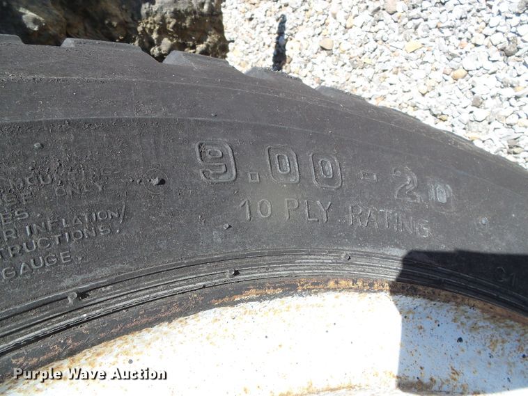 image for item GR9430 1970 GMC 5500  oil distributor truck