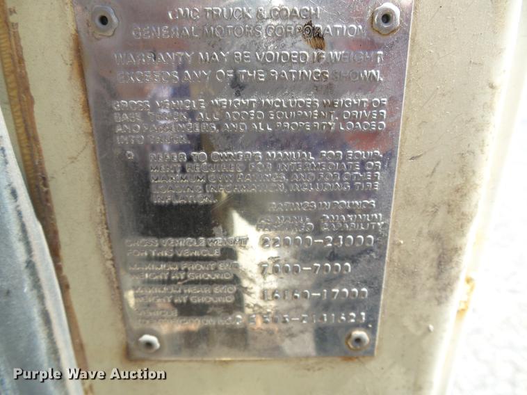 image for item GR9430 1970 GMC 5500  oil distributor truck