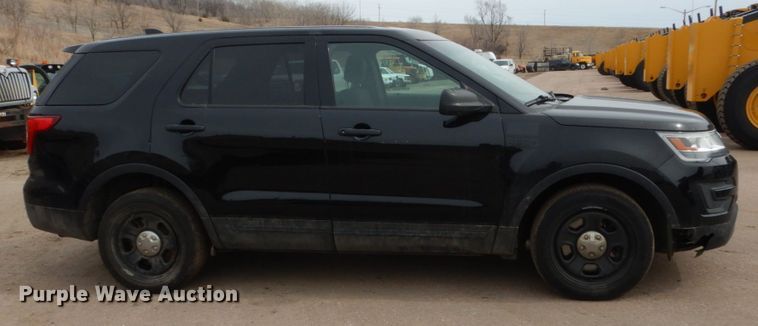 image for item HE9506 2016 Ford Explorer Police Interceptor  SUV