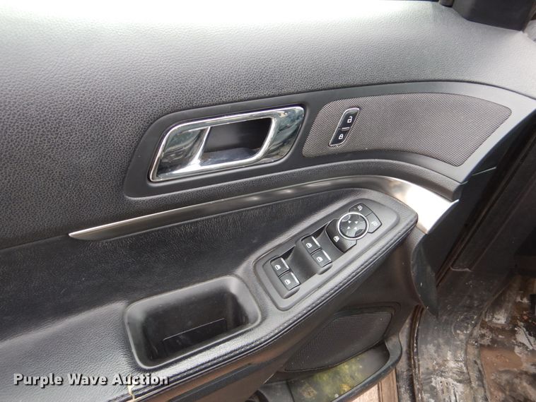 image for item HE9506 2016 Ford Explorer Police Interceptor  SUV