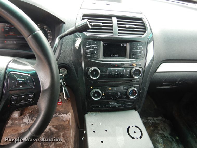 image for item HE9506 2016 Ford Explorer Police Interceptor  SUV