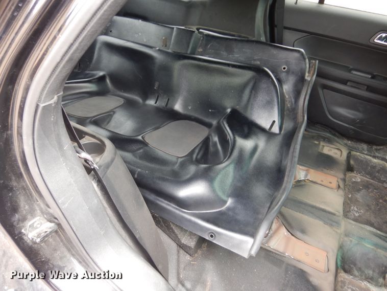 image for item HE9506 2016 Ford Explorer Police Interceptor  SUV