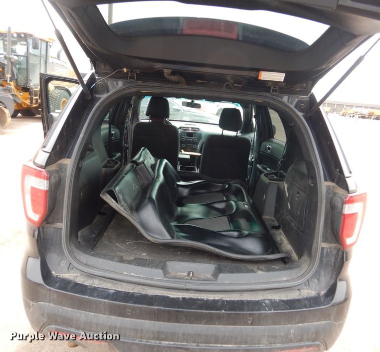 image for item HE9506 2016 Ford Explorer Police Interceptor  SUV