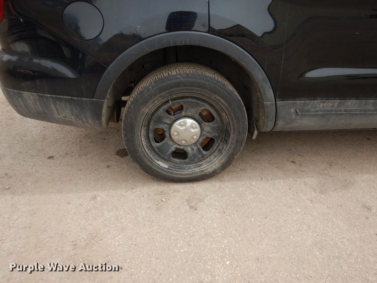 image for item HE9506 2016 Ford Explorer Police Interceptor  SUV