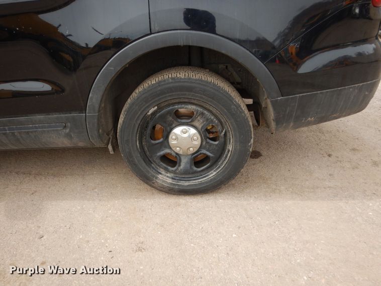 image for item HE9506 2016 Ford Explorer Police Interceptor  SUV