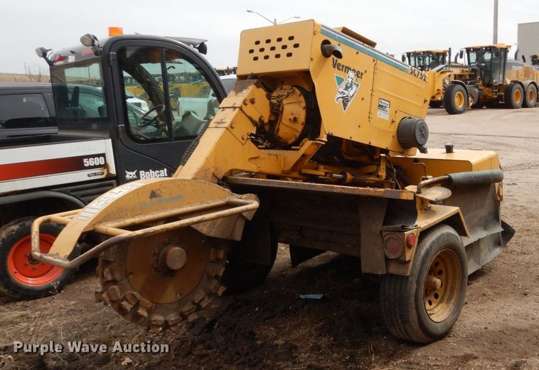 image for item HE9509 Vermeer SC752  stump grinder