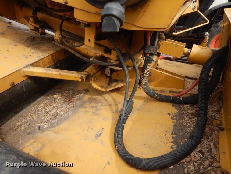 image for item HE9509 Vermeer SC752  stump grinder