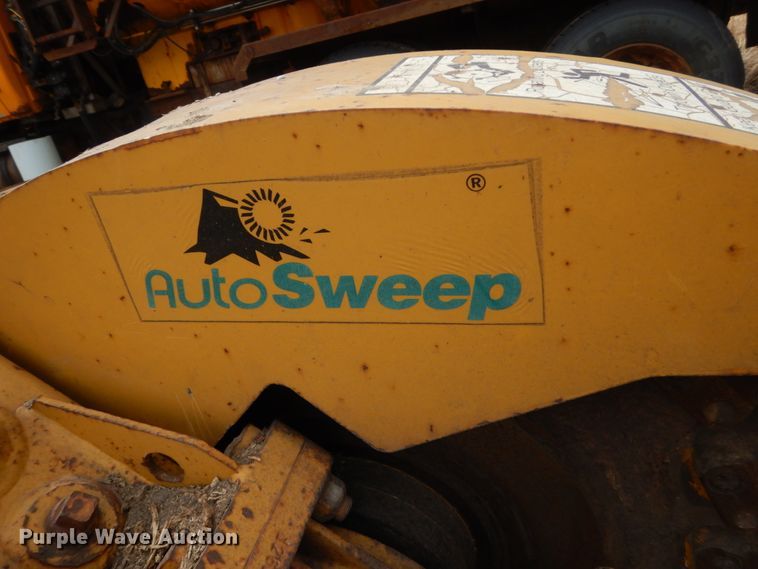 image for item HE9509 Vermeer SC752  stump grinder