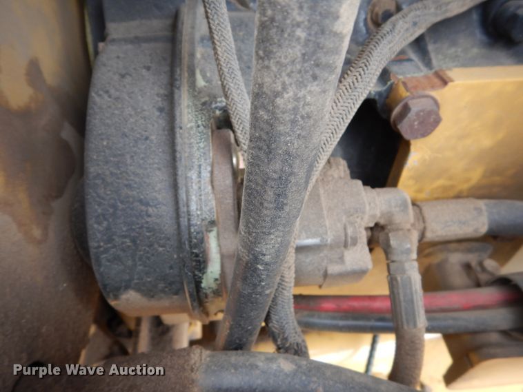 image for item HE9509 Vermeer SC752  stump grinder