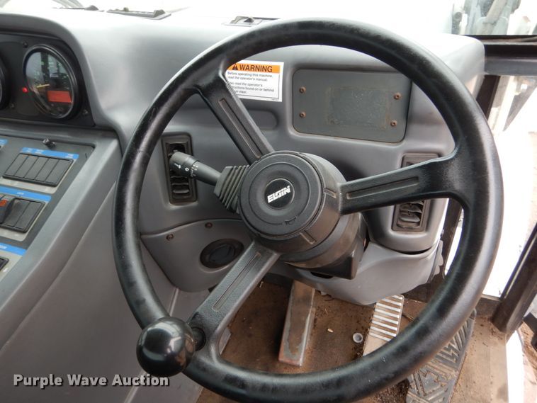 image for item HE9512 2010 Eligin Pelican  sweeper