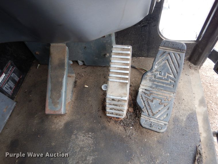 image for item HE9512 2010 Eligin Pelican  sweeper