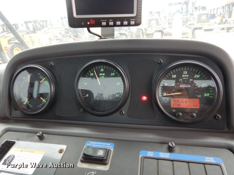 image for item HE9512 2010 Eligin Pelican  sweeper