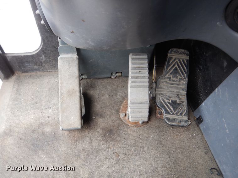 image for item HE9512 2010 Eligin Pelican  sweeper