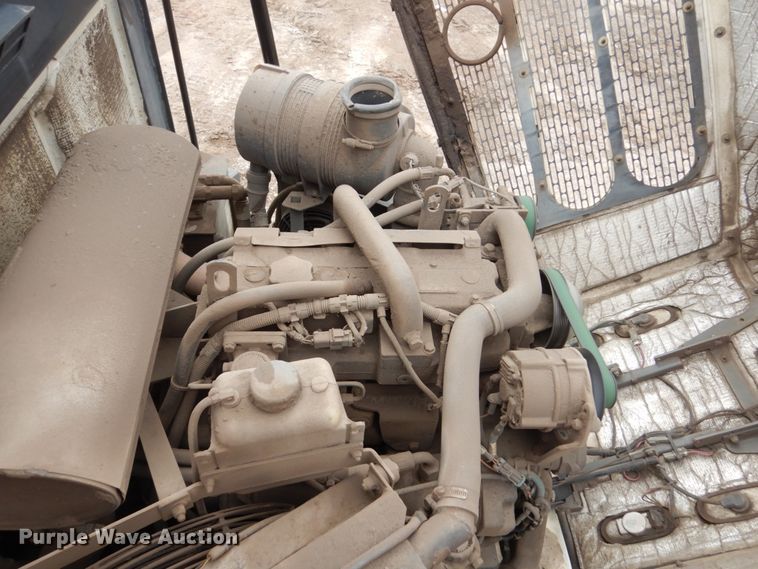 image for item HE9512 2010 Eligin Pelican  sweeper