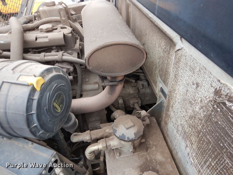 image for item HE9512 2010 Eligin Pelican  sweeper