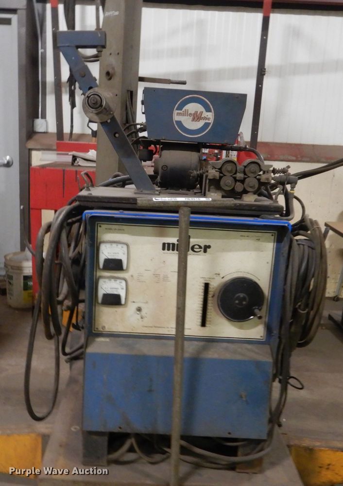 image for item HE9516 Millermatic DC MIG welder
