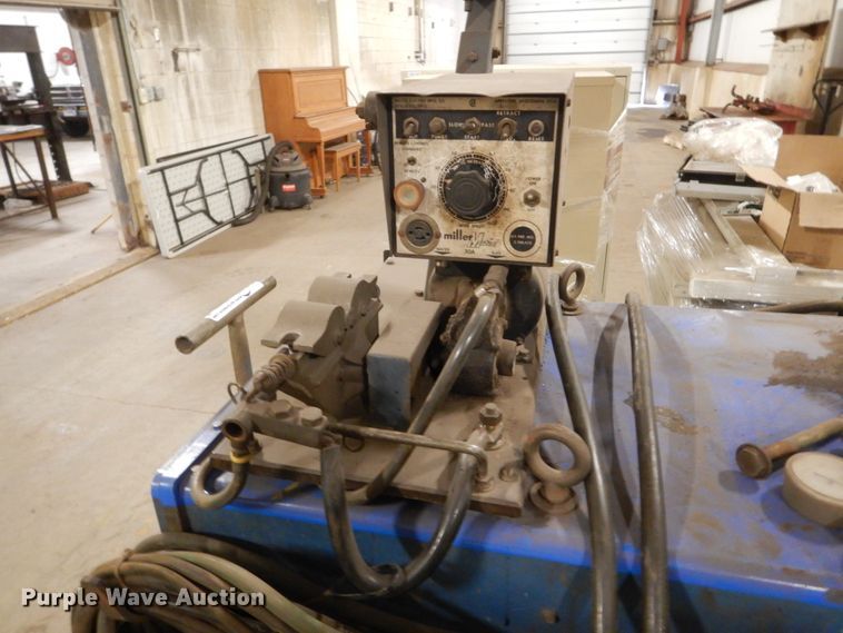 image for item HE9516 Millermatic DC MIG welder