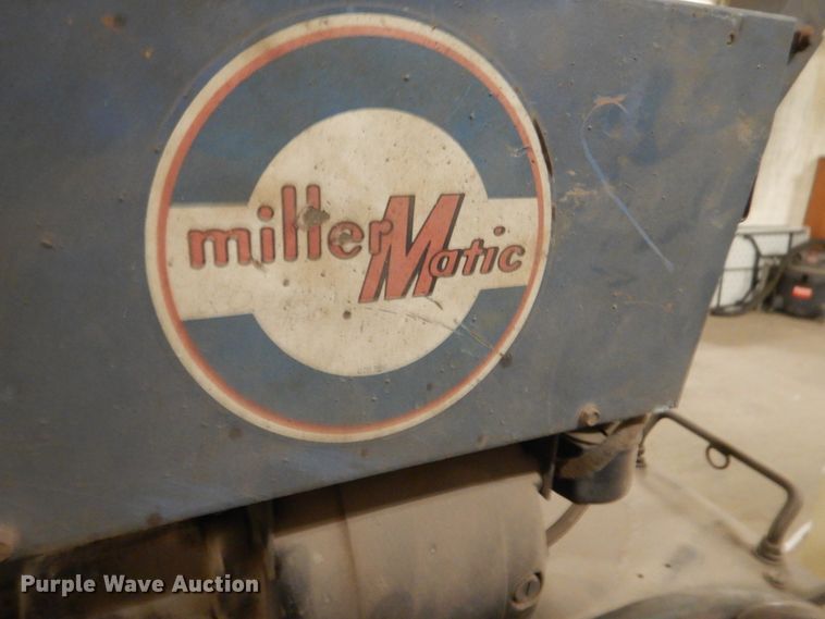 image for item HE9516 Millermatic DC MIG welder