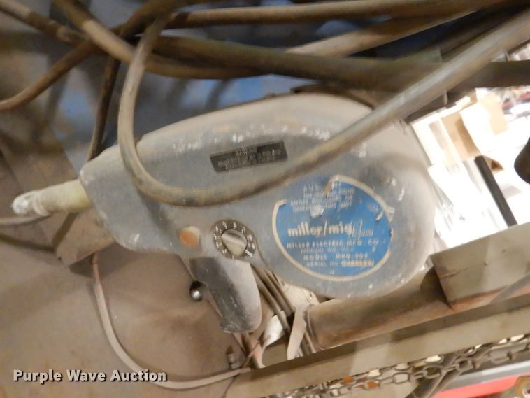 image for item HE9516 Millermatic DC MIG welder