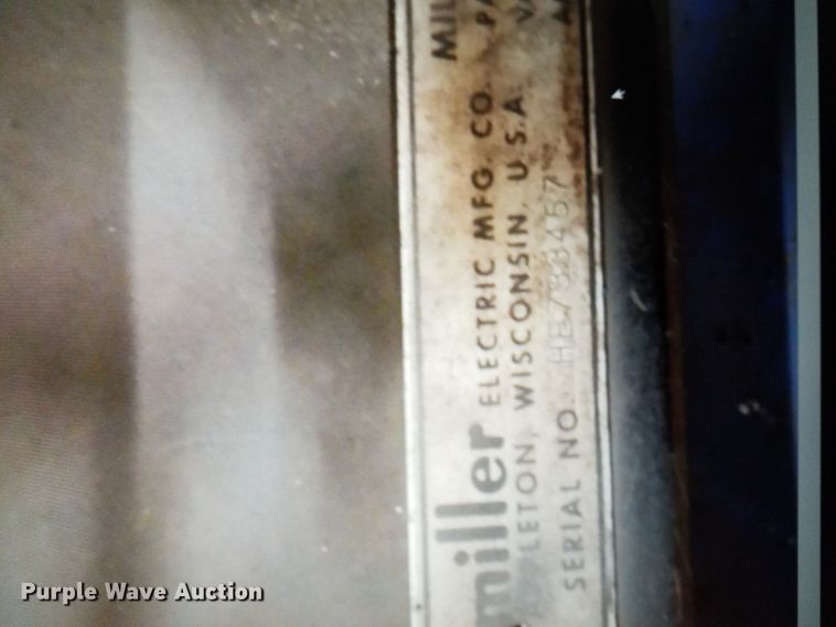 image for item HE9516 Millermatic DC MIG welder