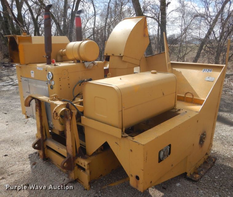 image for item HE9555 Omsteel 423 snow blower