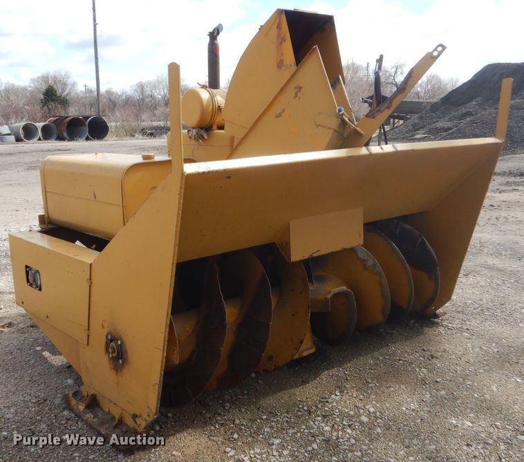 image for item HE9555 Omsteel 423 snow blower