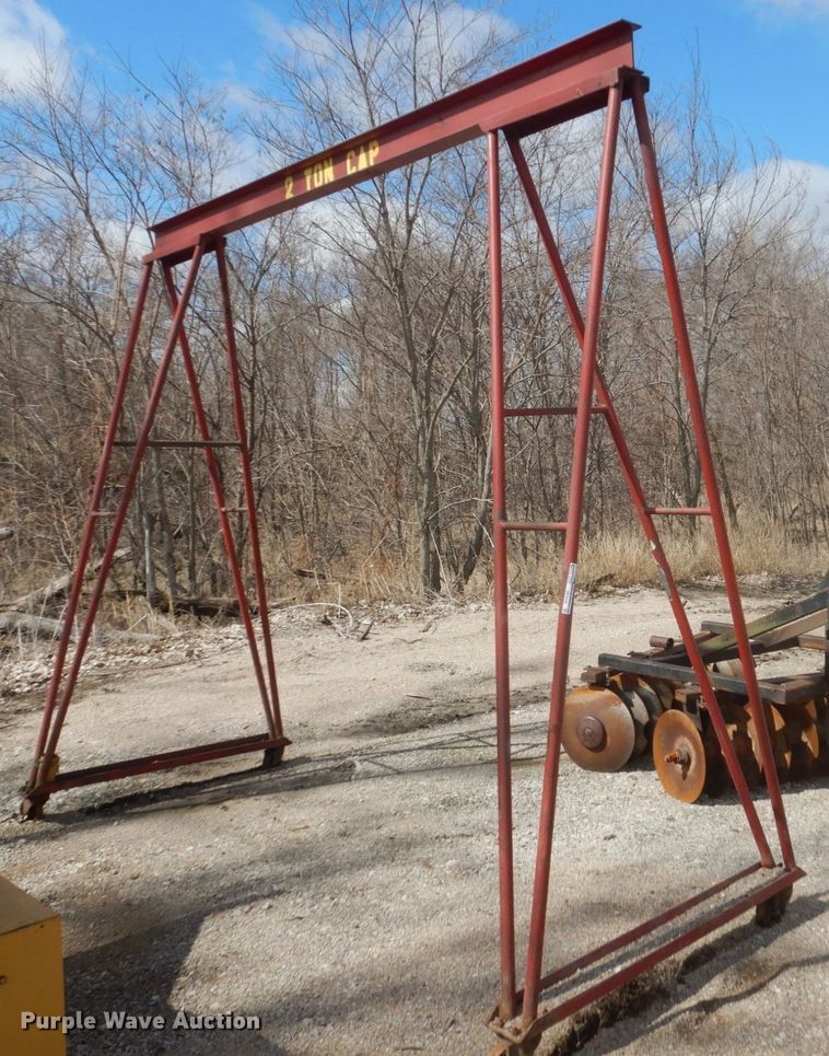 image for item HE9556 A-frame