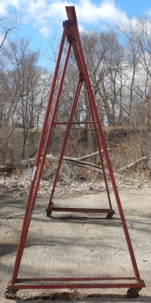 image for item HE9556 A-frame