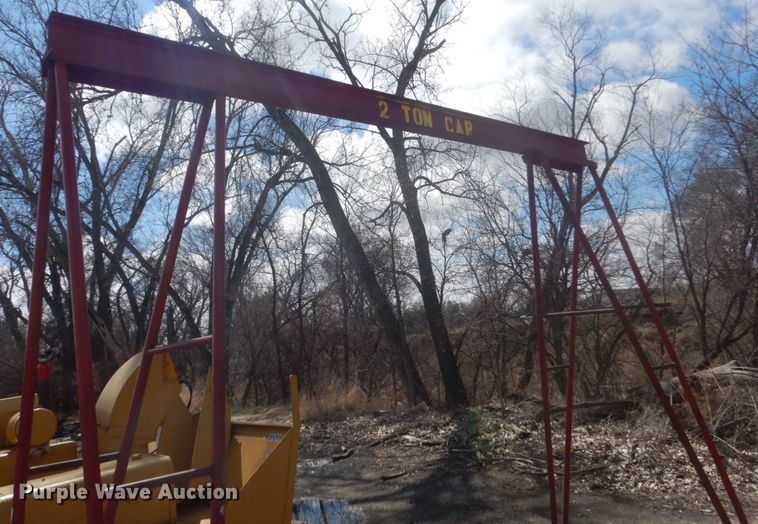 image for item HE9556 A-frame