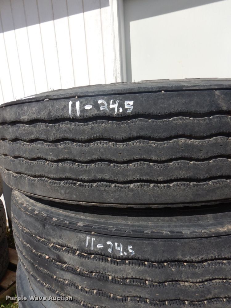 image for item HE9557 (22) tires
