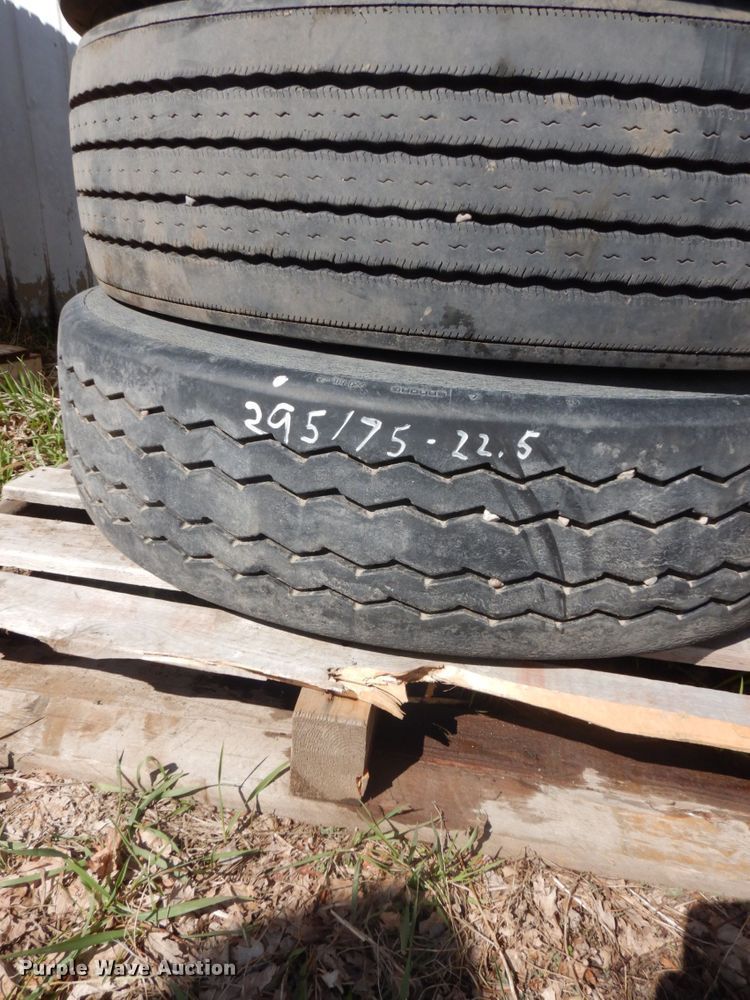 image for item HE9557 (22) tires