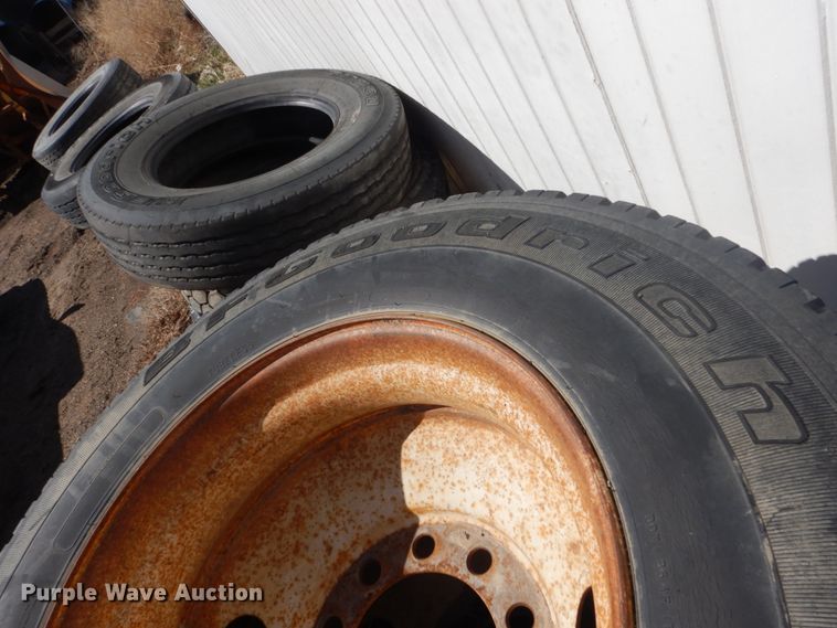 image for item HE9557 (22) tires