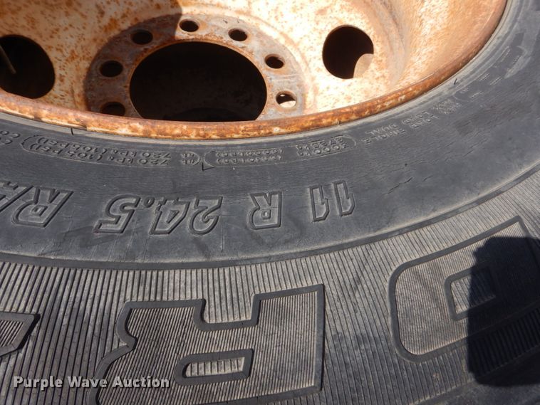 image for item HE9557 (22) tires