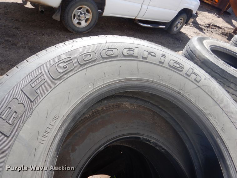 image for item HE9557 (22) tires